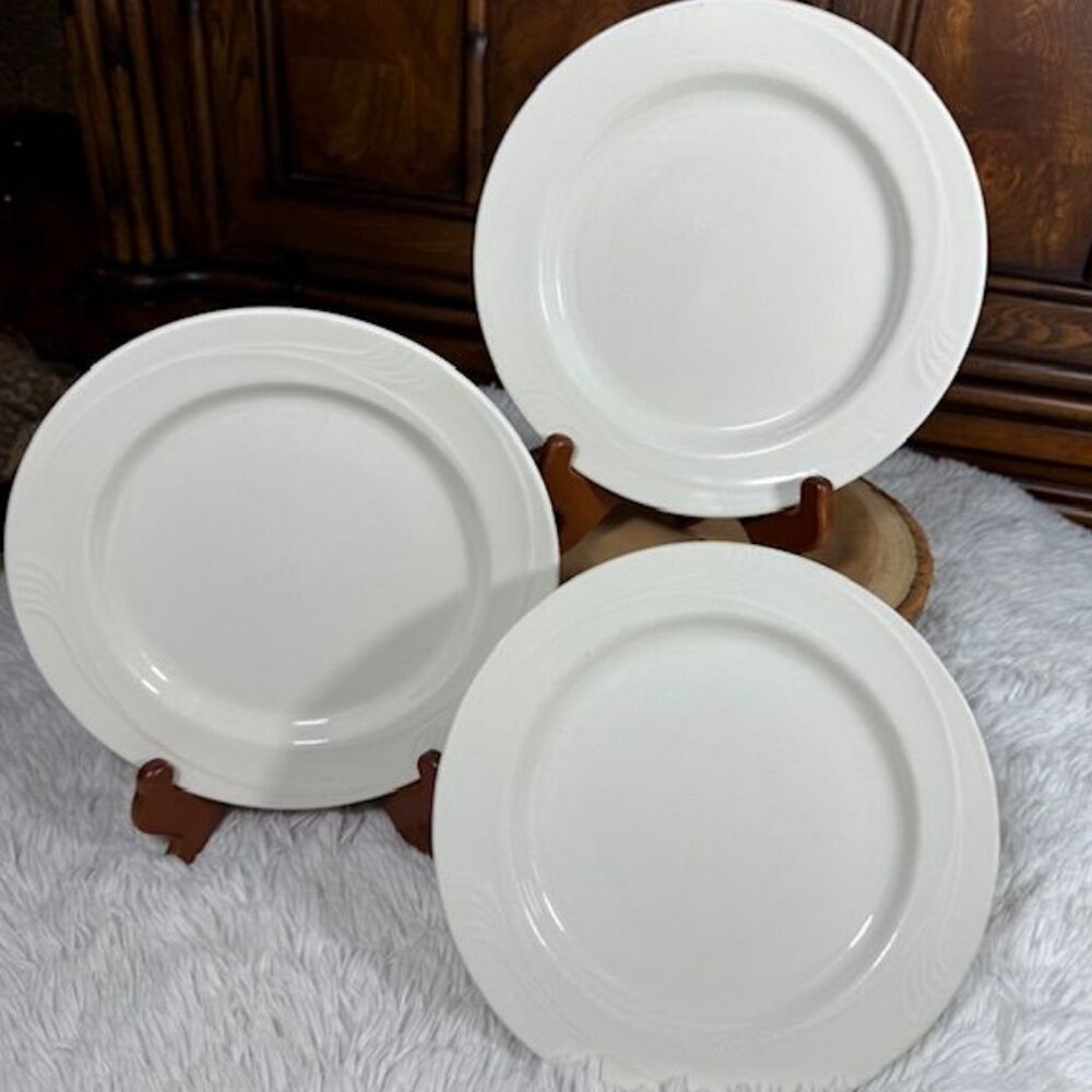 Vintage Set of 3 Oneida Espree Cream White China 8 3/8" Plates